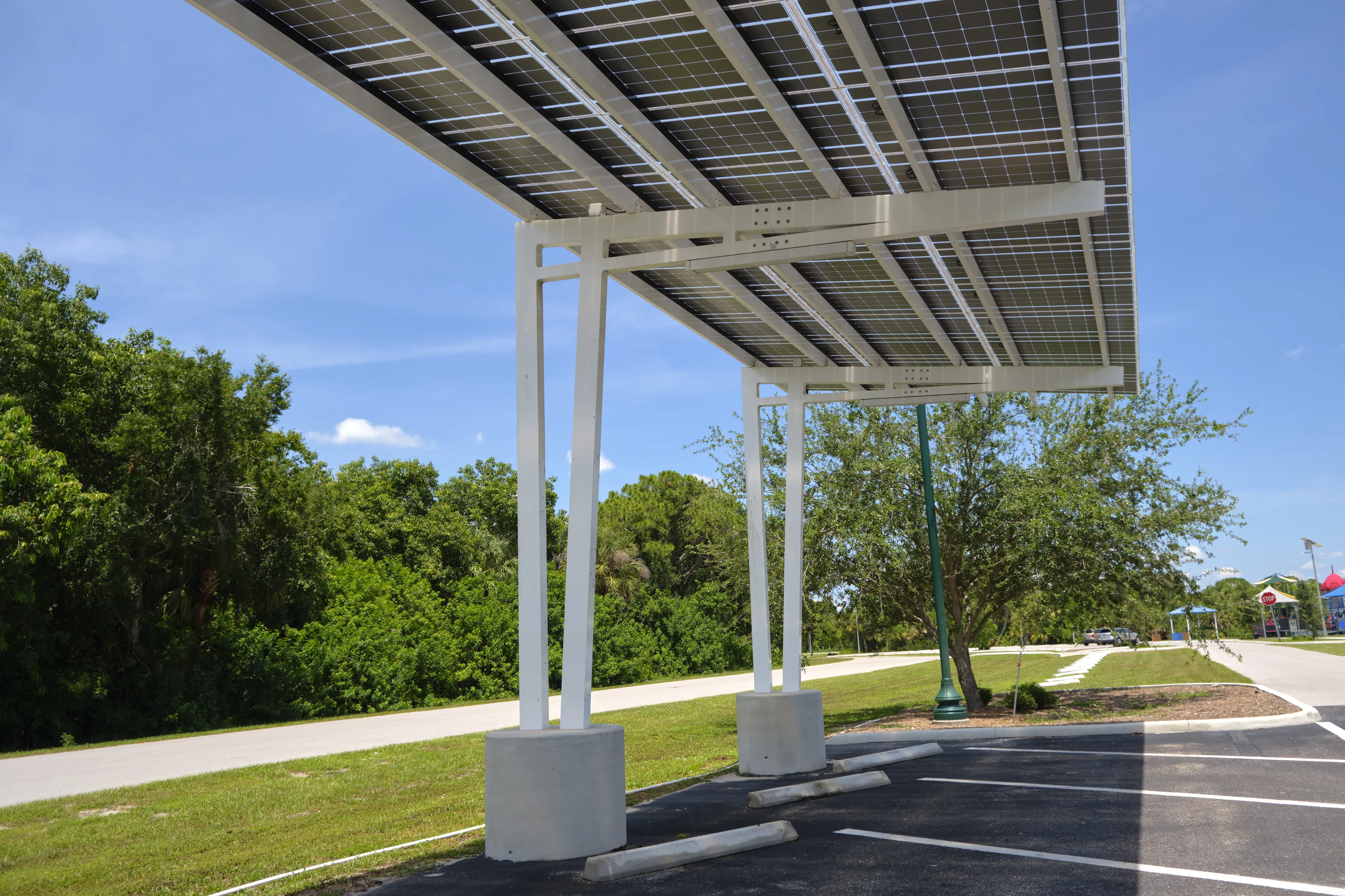 Image installateur carport solaire 4 installation carport solaire